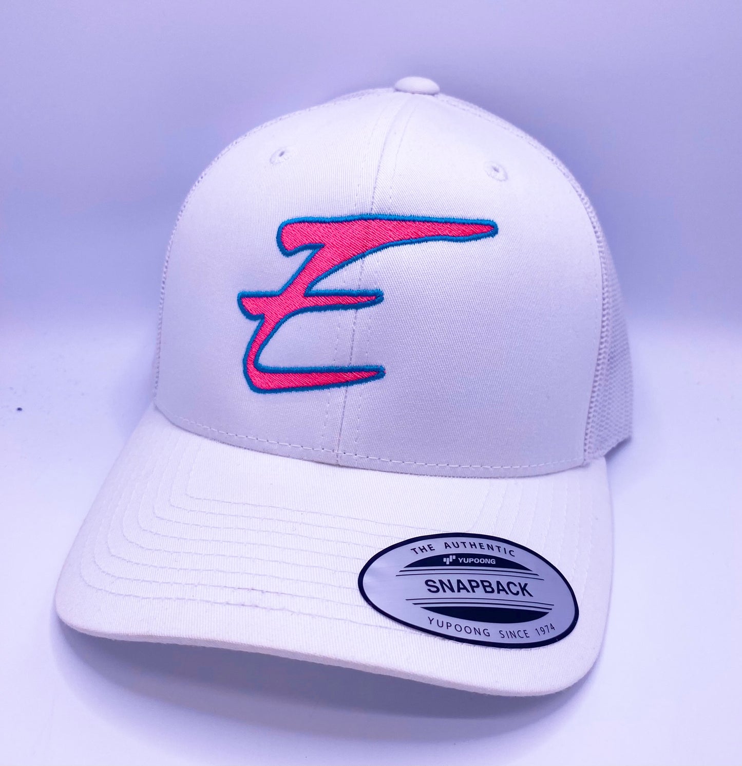 Eden Round Bill Snapback White Pink/Blue