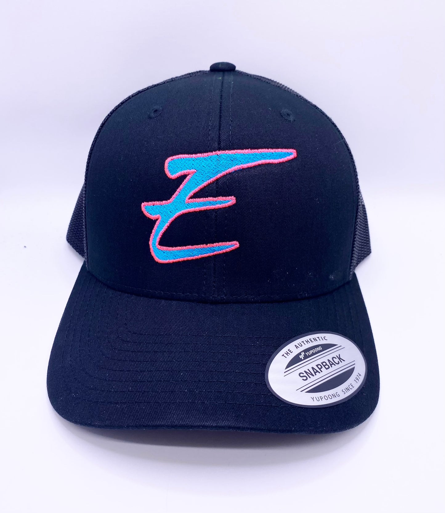 Eden Round Bill Snapback Black Blue Pink