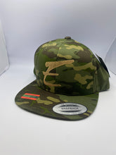 Load image into Gallery viewer, Yupoong Flat Bill Snapback Embroidered Camo E Hat
